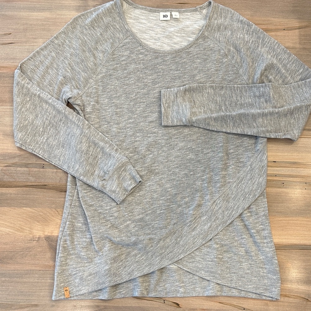Tentree Heather Gray Knit Top
